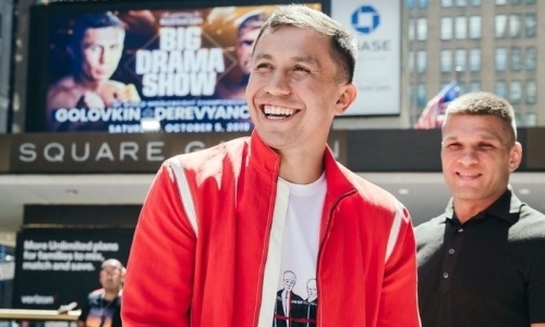 Головкин прилетел в Нью-Йорк на бой с Деревянченко за два титула чемпиона мира. Видео