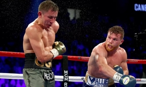 «Съел лицом монструозный удар». Sky Sports вспомнил крутое вирусное видео из боя Головкин — «Канело»