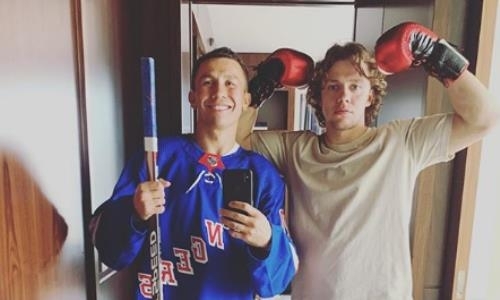 «Он вам точно не булочка». Головкин встретился со звездой НХЛ и примерил джерси его нового клуба