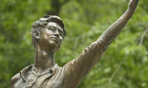 Фигуристы из 15 стран приедут на турнир памяти Дениса Тена