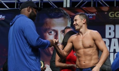 «Поменял тренера и школу». Известный боец ММА озвучил тактику Головкина на бой с Деревянченко