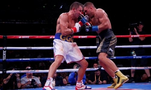 Головкина и Деревянченко отвезли в больницу после боя за два титула чемпиона мира