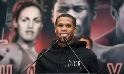 Небитый чемпион WBC вживую посмотрел бой Головкин — Деревянченко и назвал победителя