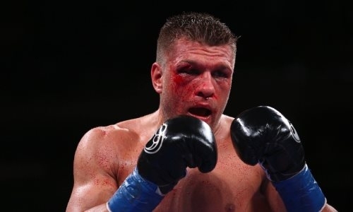 Появилось фото жуткой травмы Деревянченко после боя с Головкиным