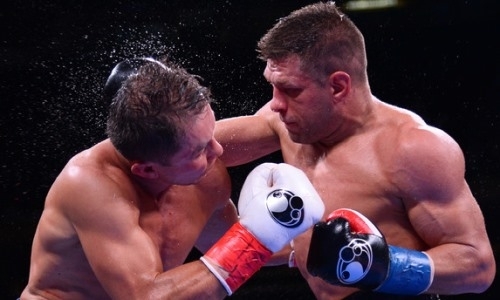 В Сеть попал крутой видеообзор боя Головкин — Деревянченко за два титула