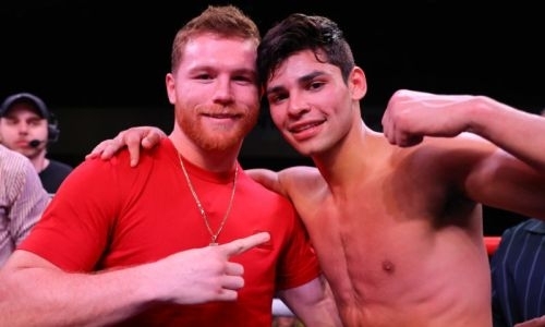 Преемник «Канело» оценил бой Головкин — Деревянченко