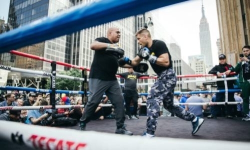 «Мы облажались». Тренер Деревянченко назвал собственный исход боя с Головкиным