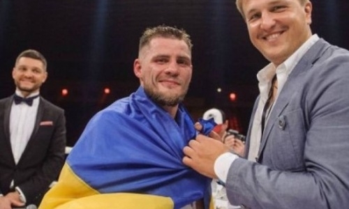 Украинский боксер только в конце боя за титул WBO узнал количество раундов. Угарное видео