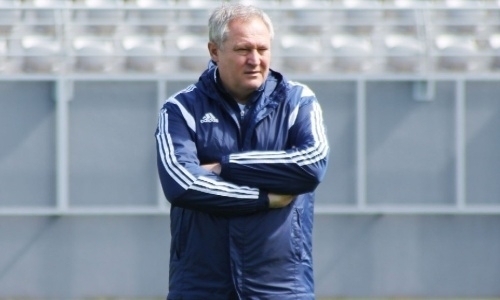 Экс-наставник сборной Казахстана опроверг информацию о назначении главным тренером аутсайдера РПЛ