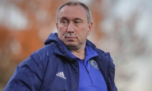 Стоилов после сборной Казахстана стал главным претендентом на пост наставника европейского клуба