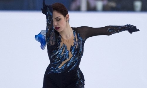 Медведева после победы над Турсынбаевой сделала четверной прыжок. Видео