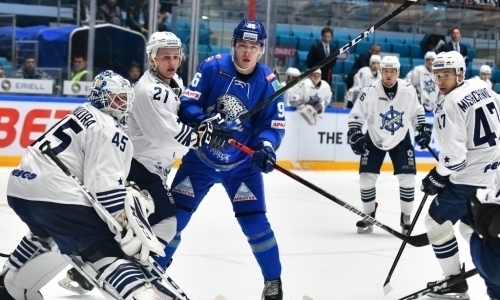 «Должен был забивать и побеждать». Экс-игрок НХЛ разобрал матч «Барыс» — «Адмирал» 