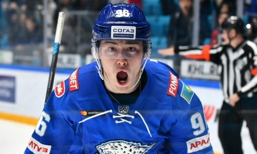 «Сам не ожидал, что попаду туда». Алихан Асетов оценил свой дубль за «Барыс» и назвал причину поражения от худшей команды КХЛ