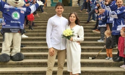 Экс-хоккеист «Барыса» из Канады женился на казахстанке. Фото