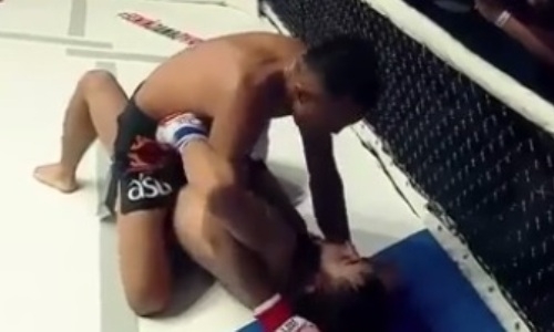 Видео первой досрочной победы казахстанского файтера на турнире M-1 Challenge 105