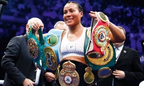 Промоутер Головкина подписал контракт с абсолютной чемпионкой мира