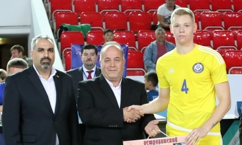 35 матчей за сборную Казахстана сыграл Кнауб