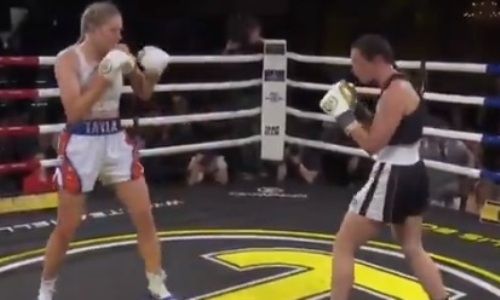 Непобежденная боксерша перед жестоким нокаутом нанесла сопернице 20 ударов подряд. Видео