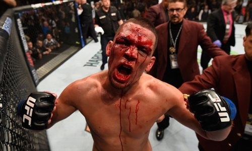 «Это будет громким событием». Обидчик Макгрегора заявил о бое с Нурмагомедовым