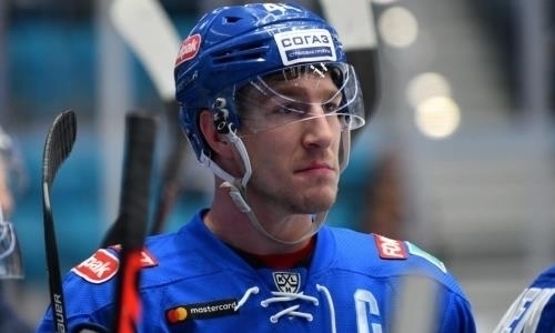 «Мы увлеклись». Капитан «Барыса» нашел объяснение второй шайбы от «Металлурга»