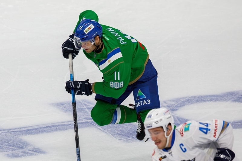 Кхл салават юлаев барыс сегодня. Хоккей салават юлаев барыс. Сборная финляндии хартикайнен. Барыс салават юлаев. Хоккей салават юлаев барыс.