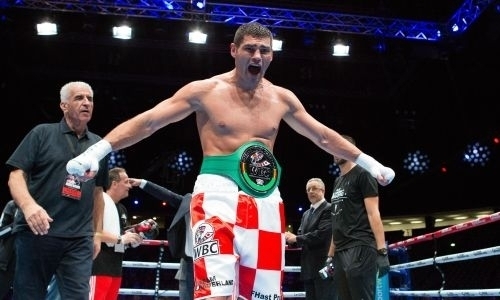 Бой супертяжа из «Astana Arlans» официально добавлен в андеркард реванша Джошуа — Руис