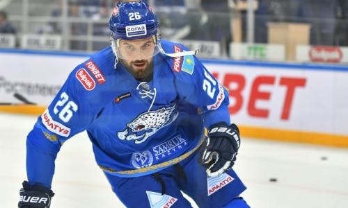 «Надеюсь, у меня получится». Лидер «Барыса» — о своей форме после травмы и необычной цели