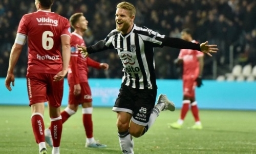 Футболист сборной Казахстана забил первый гол за голландский клуб. Видео