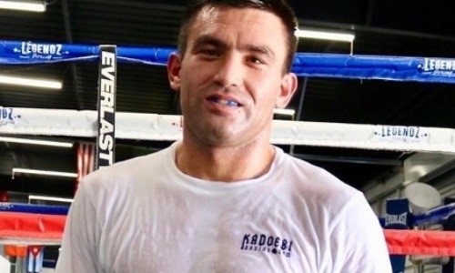 Это намек? Помогавший «Канело» готовиться к Головкину казахстанец снова спаррингует с ним