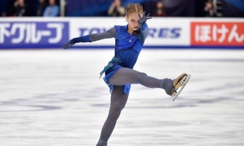 Подопечная тренера Турсынбаевой выиграла Гран-при России с тремя четверными. Видео