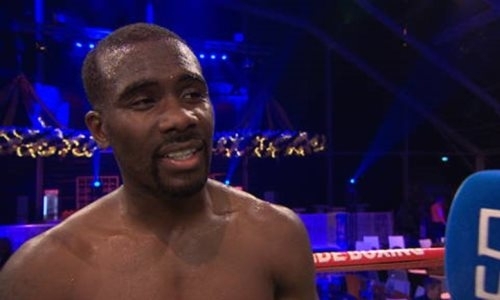 Обидчик казахстанского боксера победил британца и выиграл титул WBA