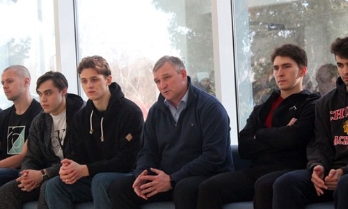 «Равнодушных в команде нет!» «Торпедовцы» встретились с болельщиками