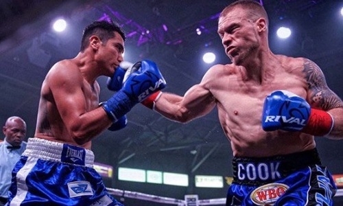 Побитый Канатом Исламом канадец нокаутировал соперника в первом раунде. Видео