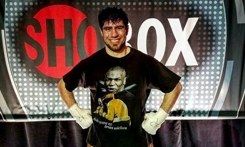 Казахстанский нокаутер вернулся к тренировкам после первого поражения в карьере. Видео