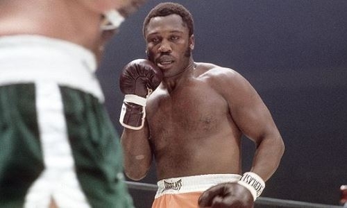 Тренер казахстанского нокаутера сравнил его с легендарным Джо Фрейзером