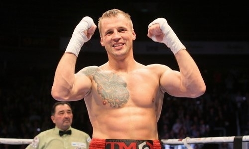 Экс-чемпиона мира в весе Шуменова лишили титула