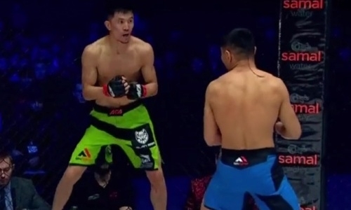 Казахстанский боец проиграл сопернику с 15 победами на турнире в Алматы