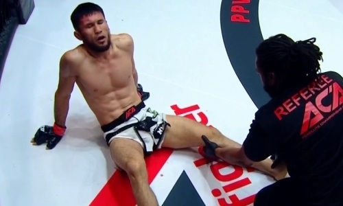 Казахстанец Ержан Естанов проиграл в первом раунде непобежденному россиянину в Алматы