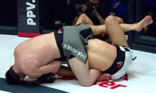 Видео поражения в первом раунде казахстанца Ержана Естанова небитому россиянину в Алматы