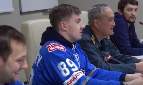 «Барыс» посетил Национальный университет обороны РК