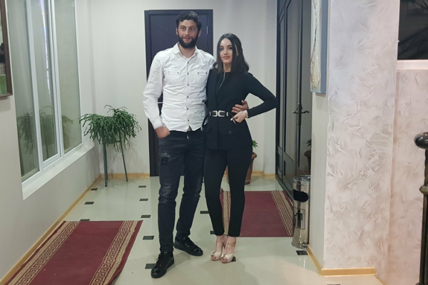 «Единственное, что мне очень не нравится в Казахстане — плохое отношение болельщиков к футболистам». Жена легионера о стране, критике и КПЛ