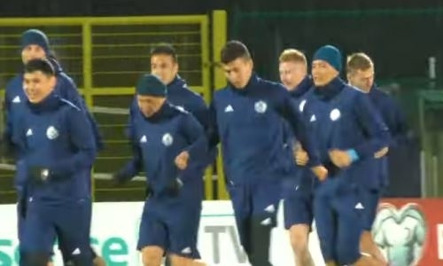 Видео с предыгровой тренировки сборной Казахстана в Сан-Марино