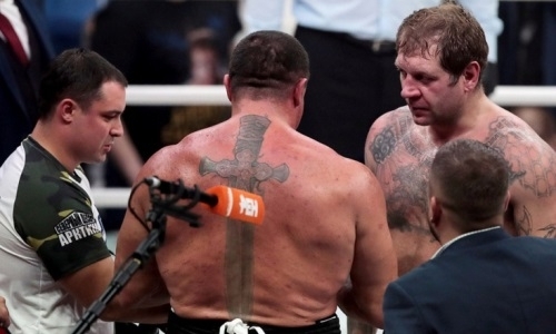 Олимпийский чемпион по боксу из России решил побить Емельяненко после его победы нокаутом над Кокляевым. Видео