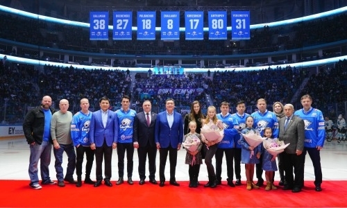 «Барыс» в честь своего 20-летия увековечил семь легенд клуба