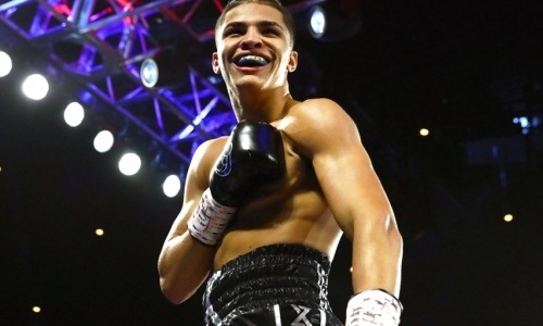 Самый молодой проспект в истории Top Rank снова нокаутировал соперника в первом раунде. Видео