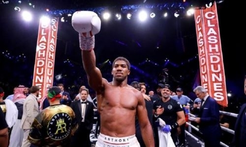 Джошуа сделал дерзкое заявление о бое с Усиком после победы над Руисом