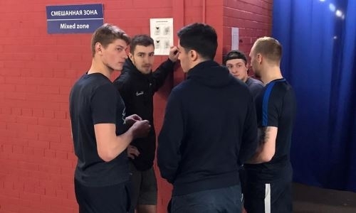 Отказавшийся от выступления за сборную Казахстана форвард похвастался игрокам «Барыса», что живёт в России