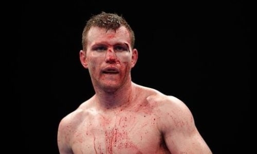 Экс-чемпион мира взял реванш после поражения нокаутом в кровавом бою за два титула в весе Головкина