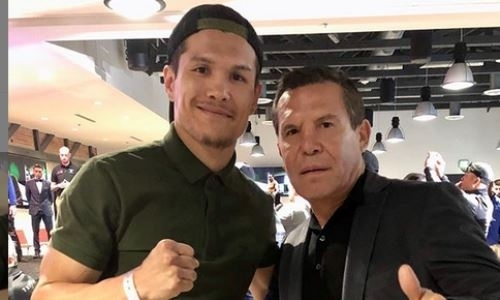 Елеусинов встретился с легендой бокса и небитым чемпионом мира перед боем в США