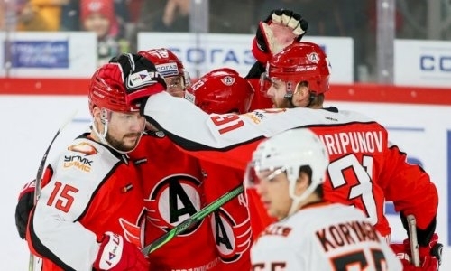 Клуб форварда сборной Казахстана забросил самую быструю шайбу в сезоне КХЛ и своей истории. Видео